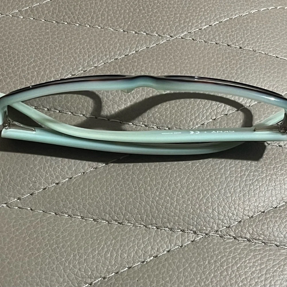 DKNY Brown Classic Glasses with Tortoiseshell Pattern
